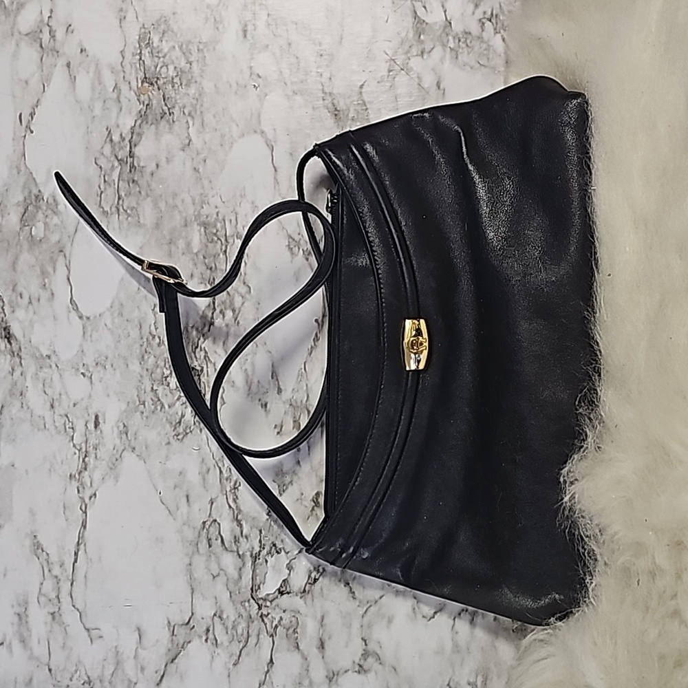 Vintage Etienne Aigner genuine leather envelope bag purse multi compartments zip